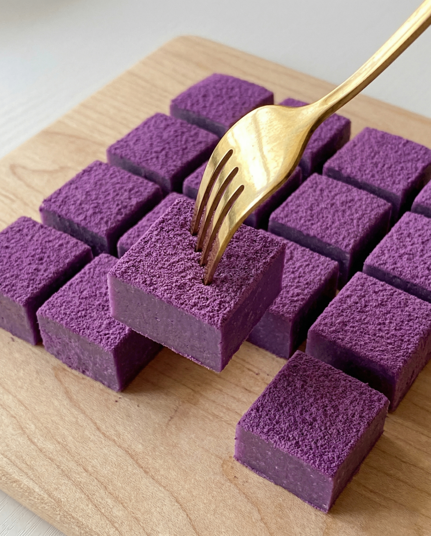 Bouchées fondantes à l'ube et chocolat blanc